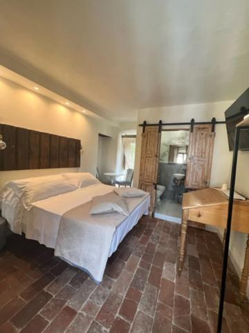 Couette-café Toscana Made In Massa (Tuscany)